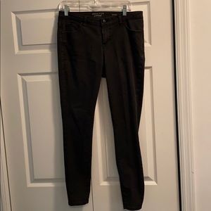 Jennifer Lopez skinny Black Jean pants